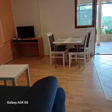 Saric Apartman Jadrtovac
