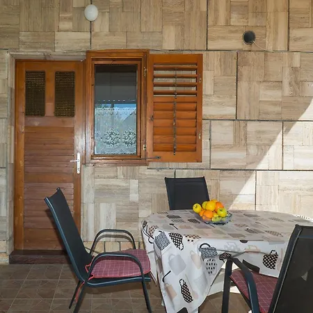 Saric Apartman